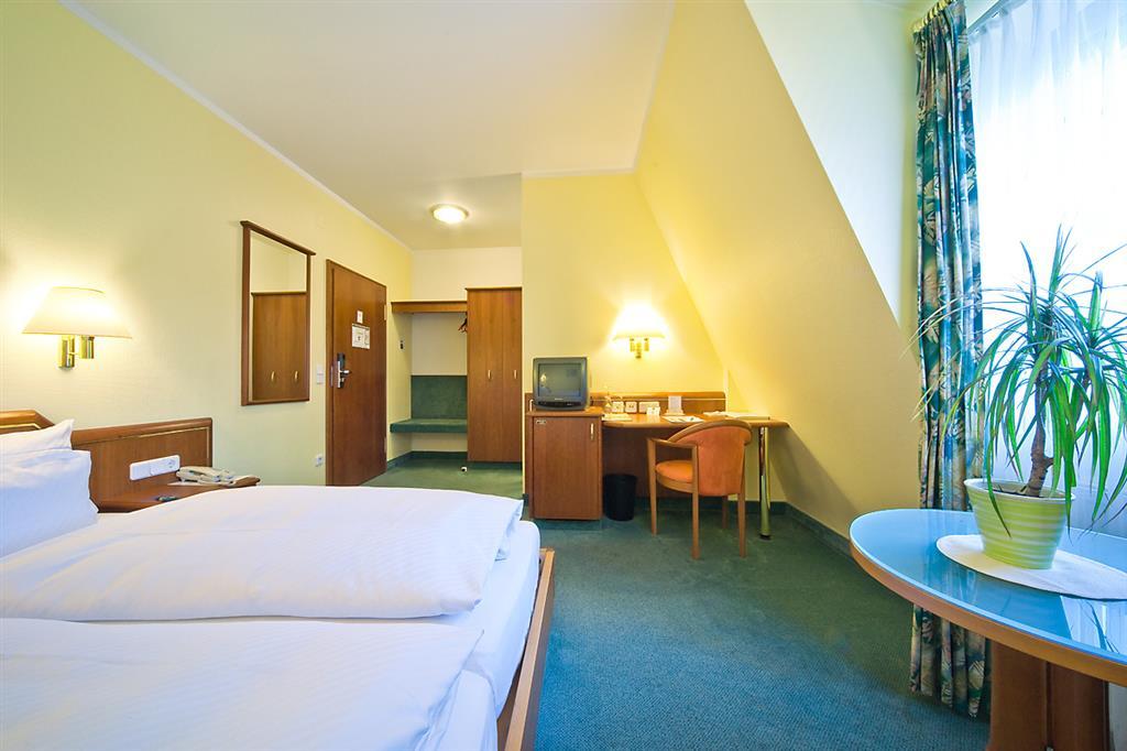 Hotel Weisses Lamm Veitshöchheim Habitación foto
